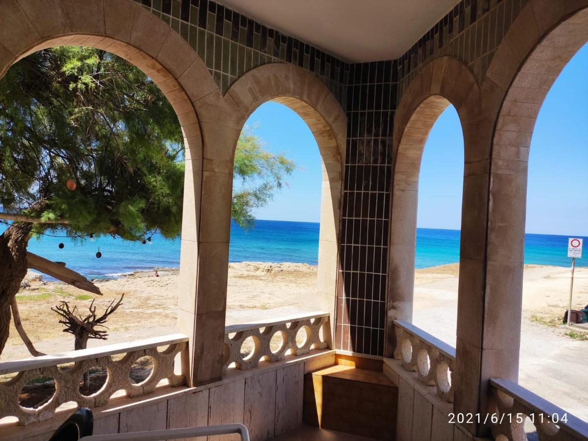 マリーナ・ディ・マンカヴェルサ Casa Fronte Mareヴィラ エクステリア 写真