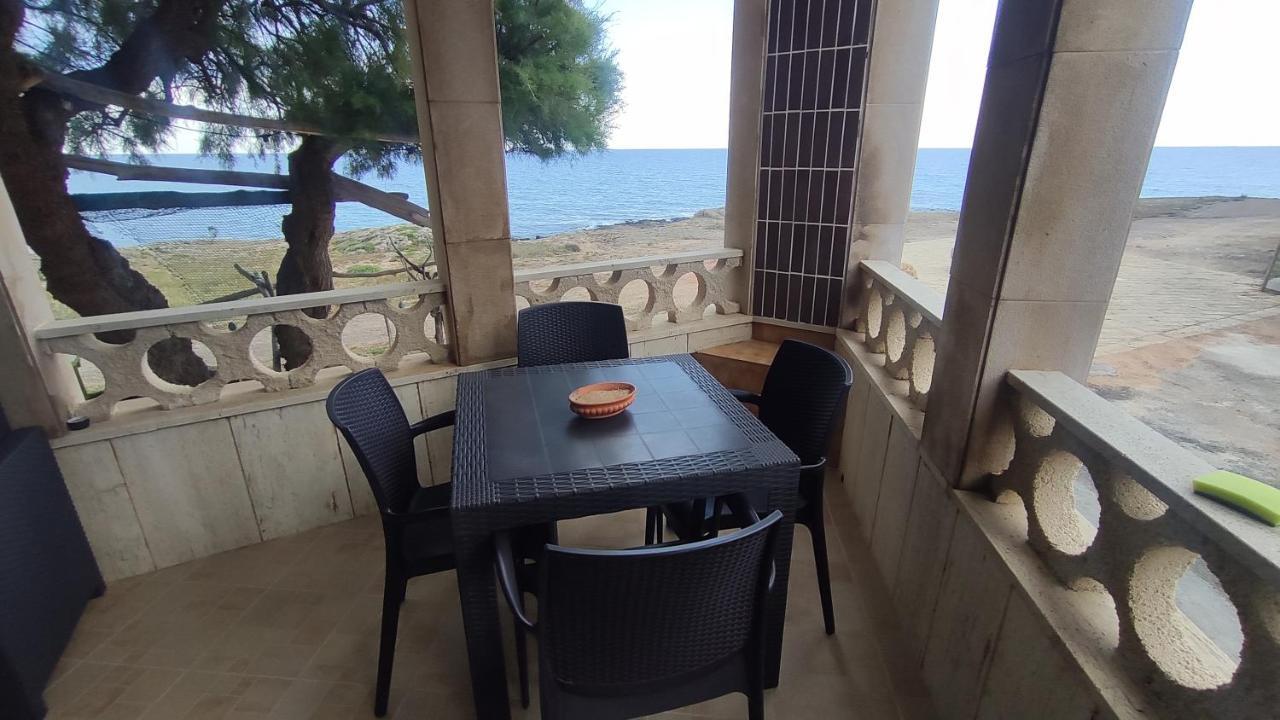 マリーナ・ディ・マンカヴェルサ Casa Fronte Mareヴィラ エクステリア 写真